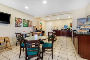 Ramada Bayside Inn & Suites Eureka - Image 4