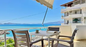 Violet Sea View Apartment - Image 4