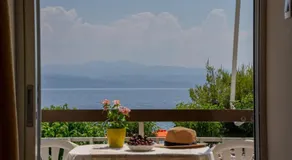 Akrogiali Beach Rooms - Image 2