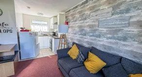 Beautiful Chalet With Free Wifi Nearby Hemsby Beach In Norfolk Ref 59096S - Image 3