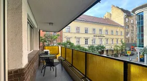 Asboth Downtown Apartment - Image 5