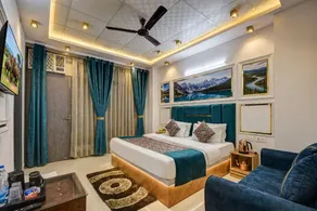 Hotel Cozy Nest Rohini- Near Rohini Sector 18-19 Metro Station - Image 2