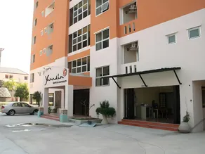 Yanadin Serviced Apartment - Image 2