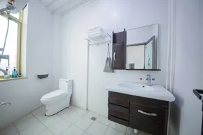 37°2 Hotel - Image 2