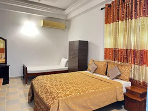 Canbo Hotel - Image 4