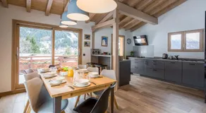 Le Chalet de l’Ours est une propriété de luxe de Chamonix avec 5 chambres - Image 2
