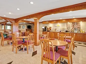 Americas Best Value Inn & Suites Monroe - Image 5