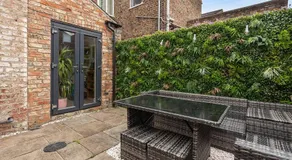 Stunning terraced house next to York Racecourse - Image 5