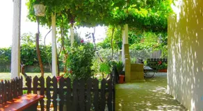 Guest House Dimi - Image 2