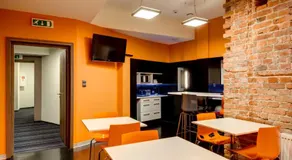 Planet Hostel - Image 3