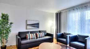 Beautiful and Cozy 3BR in Montreal West Island - Image 2