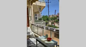 Luxurious apartment close to the beach and airport - Image 5