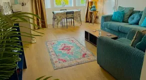 Riverbank Apartment - Image 2