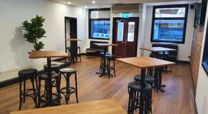 Empire Hotel Goulburn - Image 4