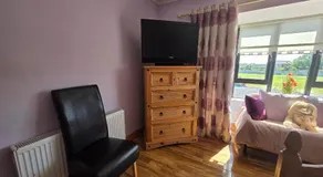 The Front Room - Image 5