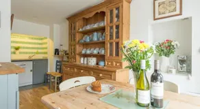 Niamh's House Cosy and Comfy in the heart of Kinvara - Image 4