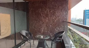 Hotel Tulips Grand - Image 5