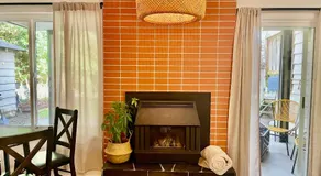 Charming Central Abbotsford Retreat, Cozy Suite - Image 4