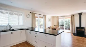 Owen's Hideaway by the BnB Collection - Image 3