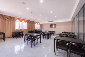 Dicheng Xinjing Hotel - Image 2