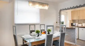Rawmarsh House, Rotherham for contractors & Families, off-road parking, high speed wifi - Image 3