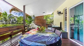 Modern Villa with Pool & Garden - Image 3