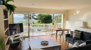 The Esplanade Holiday Home - Image 2