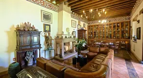 Casa de la Real Aduana Boutique Hotel - Image 2
