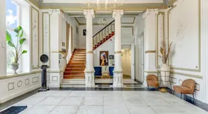 Renovated Appartment in Castle - Image 4