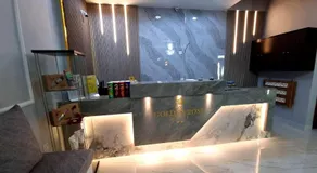 Golden Rose Hotel - Image 2