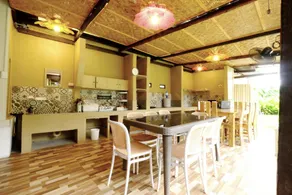 Lagkaw Pool Villa - Image 3