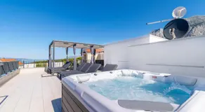 La Suite Apartment - Image 5