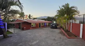 Hill side Villa - Image 4