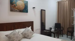 Blackthorn Hotel - Image 2