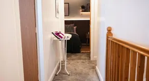 Stylish 3-Bedroom Home for Groups with Parking, Greater Manchester - Image 3