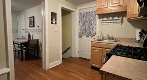 Intimate 1 Bedroom Apt by UHS - Image 2