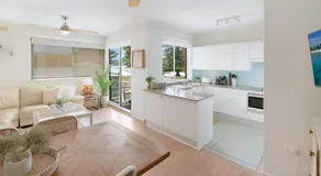 Marese 6 - Cosy and Tranquil Beachfront Unit - Image 3