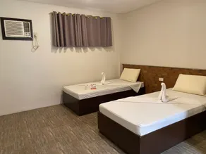 Traveler's Inn Bajada - Image 5