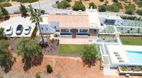 Luxury Villa, Ocean View, Private Heated Pool - Image 4