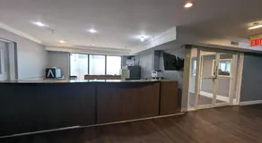 London Residency Inn - Image 4