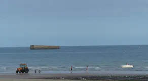 LE RUBAN BLEU FACE A LA MER - Image 2