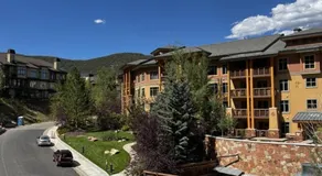 Appartement en copropriété avec piscine et jacuzzi | Vue montagne - Image 5