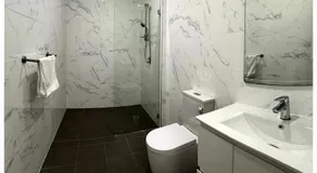 Burwood 2Br Lovely Apt Near Train - Image 2