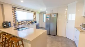 Rainbow Retreat - Stunning Moreton Bay Views - Image 4