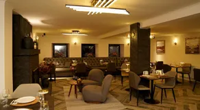 EL hotel - Image 4