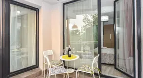 Royal Accommodation - Image 5