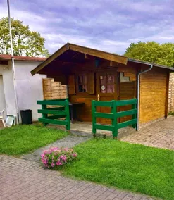 Kleine Holzhütte - Image 3