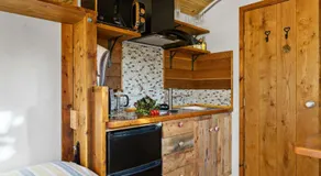Poldhu - Couples Retreat - Pet Friendly - Free Parking & WiFi - Image 5
