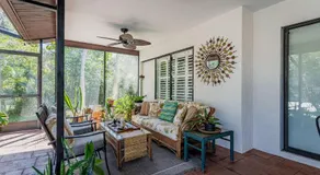 Spiritual Oasis! The perfect location for those who have a flair for the healing arts and an eclectic, creative style and sensibility.  - Image 3
