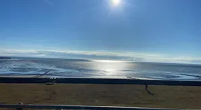 Stunning 2 Bed Apartment with Sea Views - Image 4